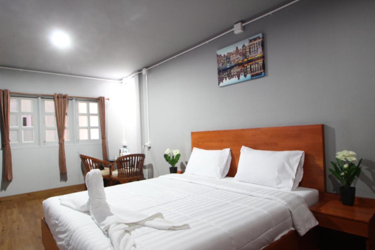 Aladdin Guest House Phi Phi-eilanden Buitenkant foto