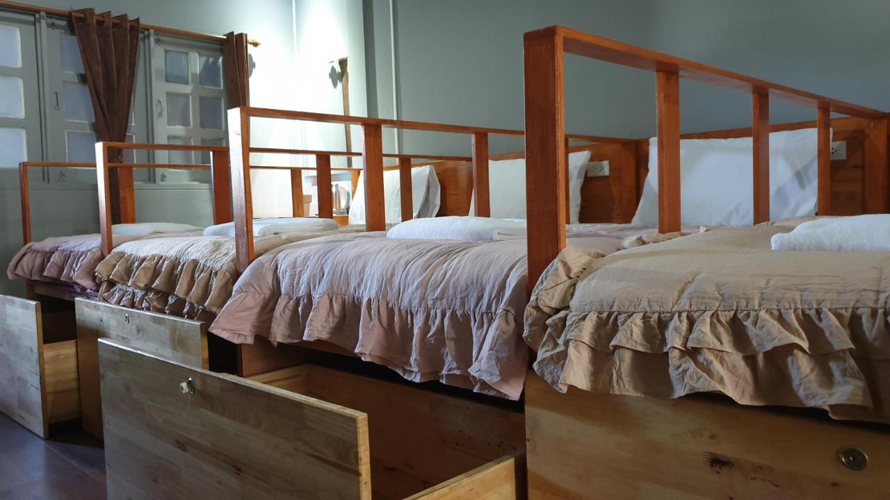 Aladdin Guest House Phi Phi-eilanden Buitenkant foto