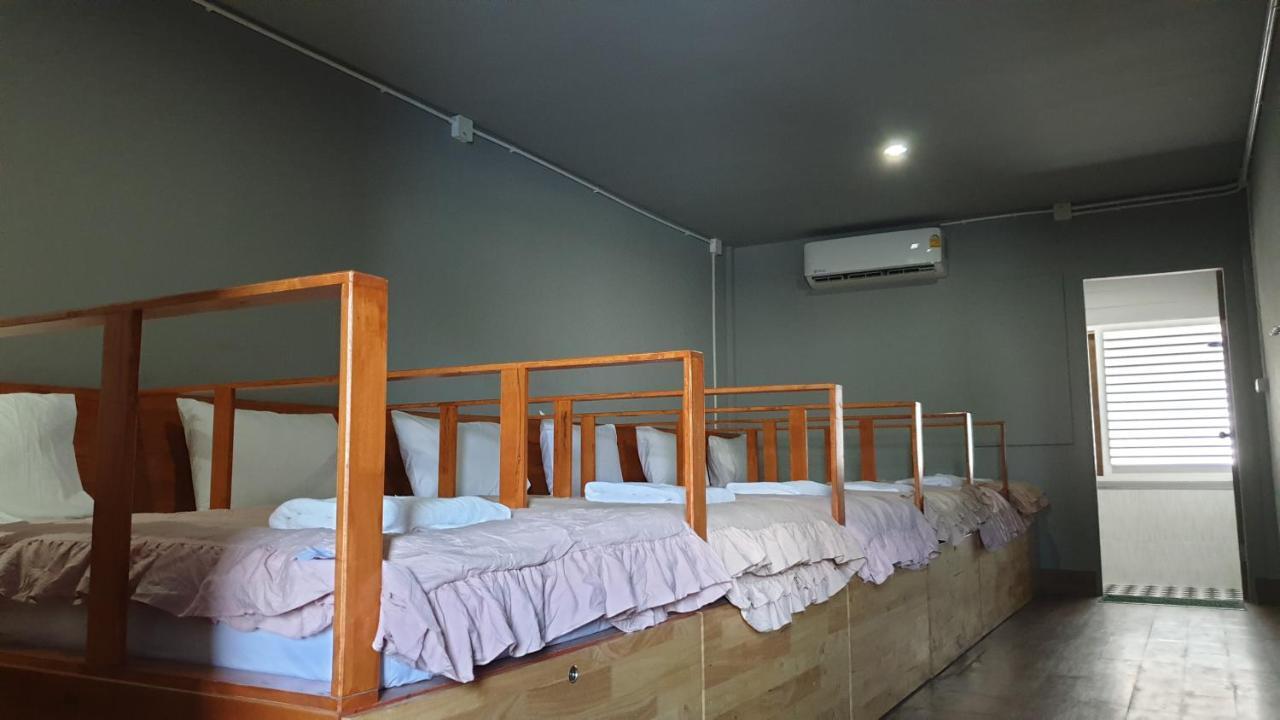 Aladdin Guest House Phi Phi-eilanden Buitenkant foto